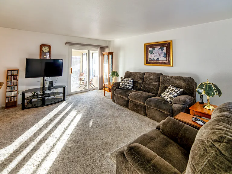 4713 Ranch House Way — Photo 2