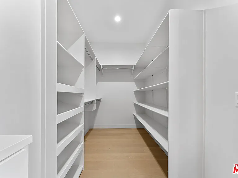 3932 Minerva Ave — Photo 24