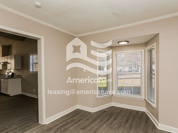1971118_004_wm_-_dining_room_13467983.jpg