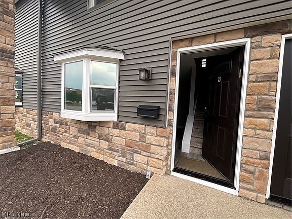 3rd image of 3960 W Erie Ave #9