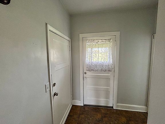 Entry from hallway and porch