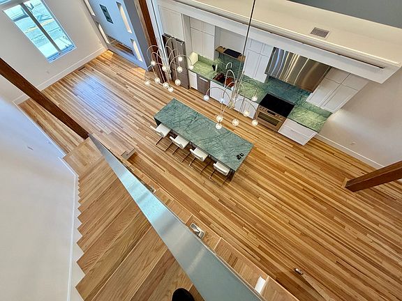 5th image of 1001 Shirley St #3