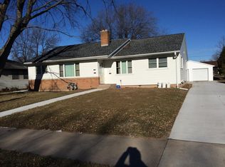 219 Langley Blvd, Neenah, WI 54956