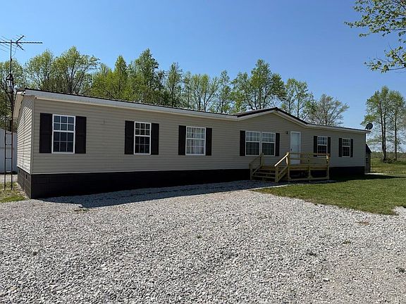 3rd image of 451 Caldwell Rd