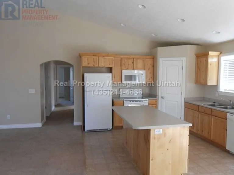 522 N 4250 W — Photo 4