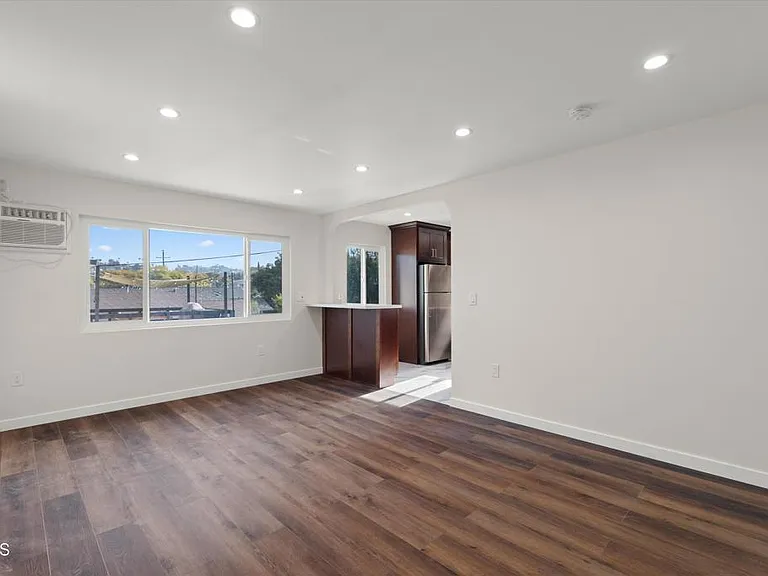 624 Silver Lake Blvd #4 — Photo 2