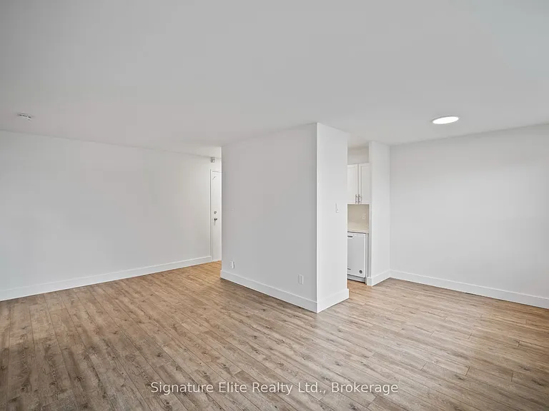3 Swift Dr #204 — Photo 2