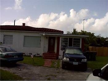 1st image of 970 NE 139th St
