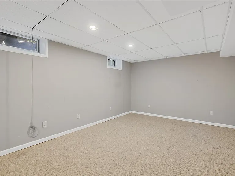 40 Alverstone Way — Photo 38