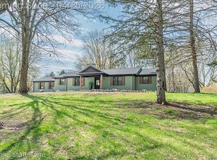 3210 Lake George Rd, Oakland, MI 48363