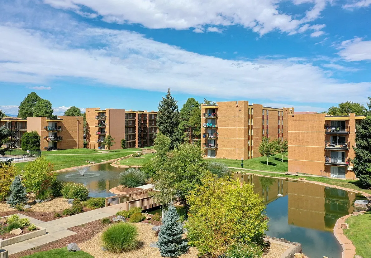 Monaco Lakes Apt — Photo 4