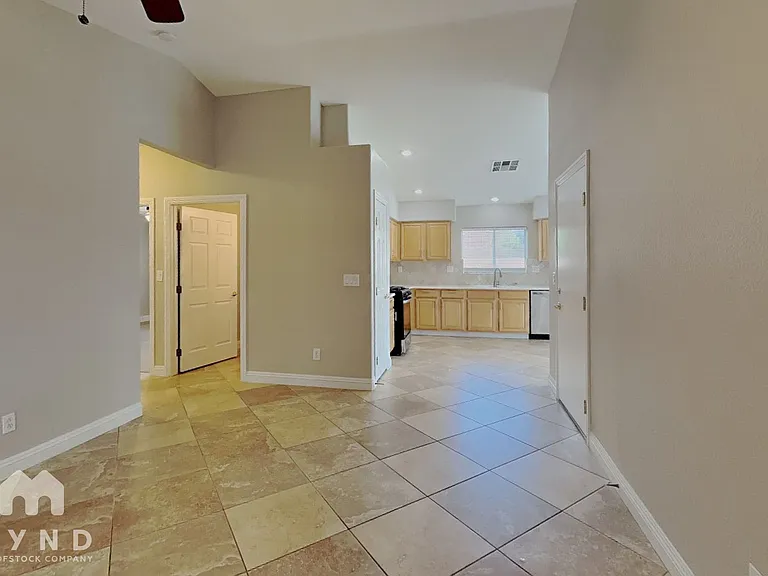 10429 Aloe Cactus St — Photo 4