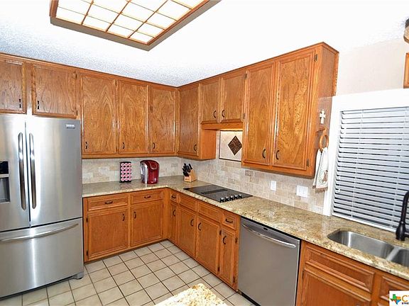 4th image of 504 Chimney Rock Dr