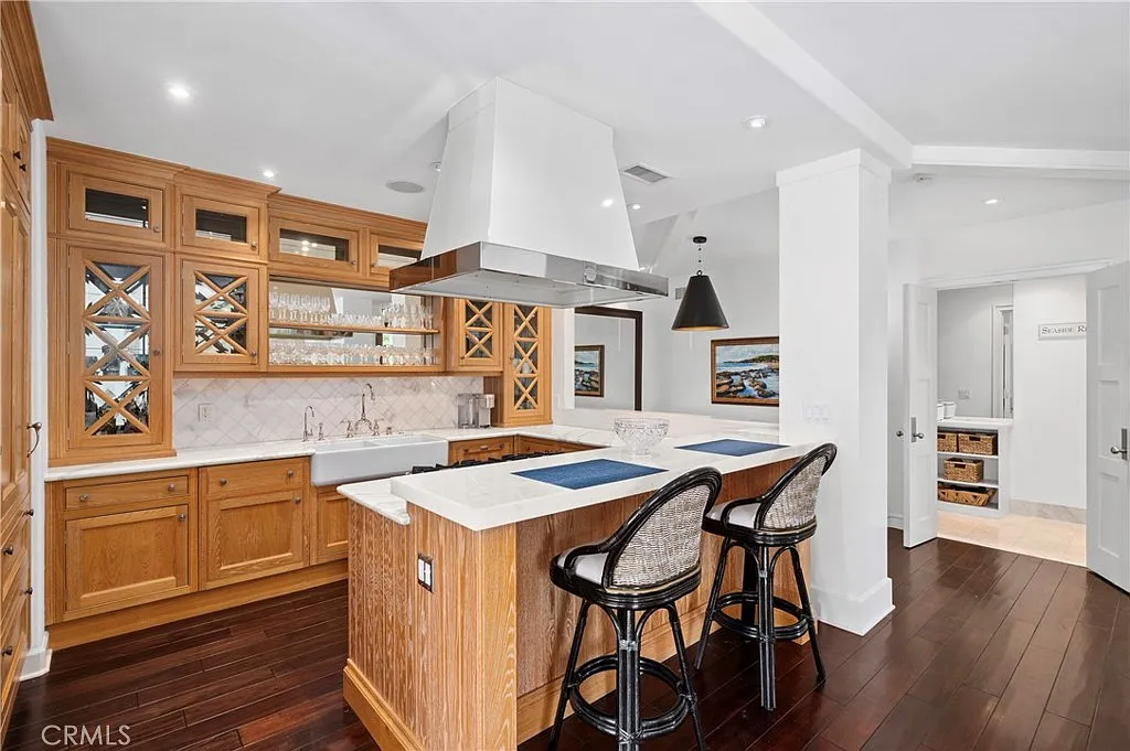 2 bed, 1628 sqft, $6,500 — Photo 4