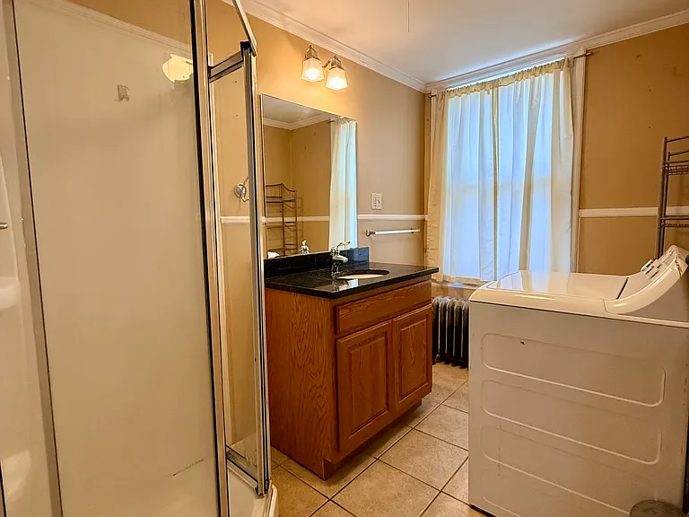 25 Center St #3 — Photo 6