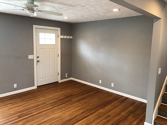 4th image of 3555 N 61st St