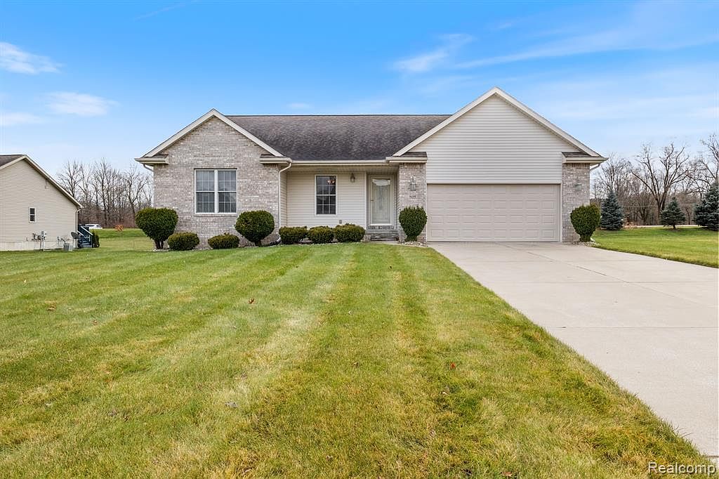5439 River Meadow Blvd, Flint, MI 48532 Zillow