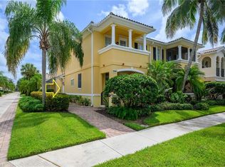 8100 Josefa Way, Naples, FL 34114