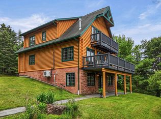 12895 Peggys Cove Rd, Tantallon, NS B3Z 2K3