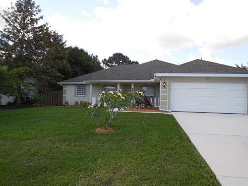 2nd image of 820 SW Tulip Blvd