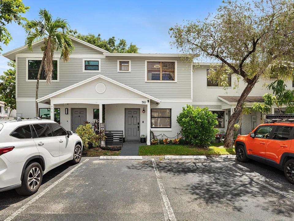 761 NW 106th Ave