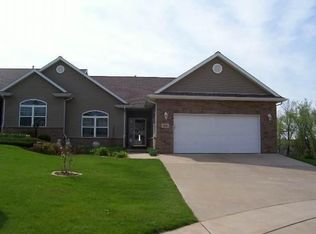 610 Woodland Rdg, Dubuque, IA 52003