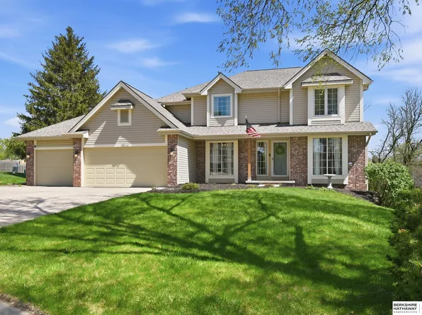 5013 S 169th Cir, Omaha, NE 68135