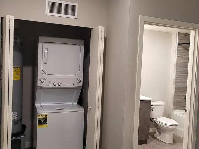 Pacific Ridge Apartments — Photo 40