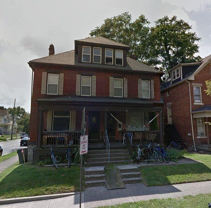 1st image of 125 W 8th Ave