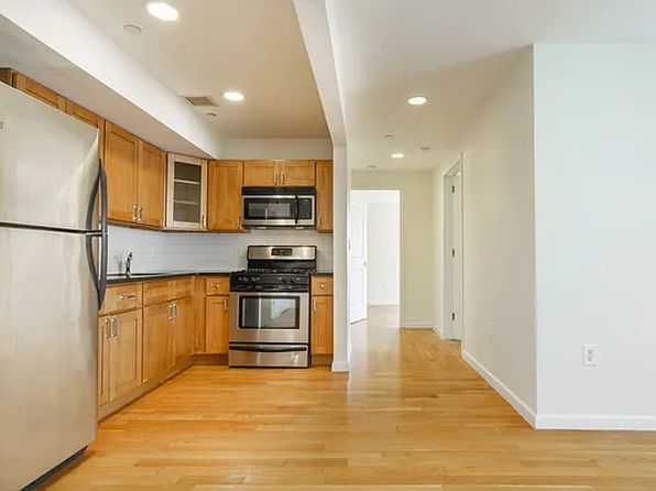 31-10 23rd St UNIT 2GK