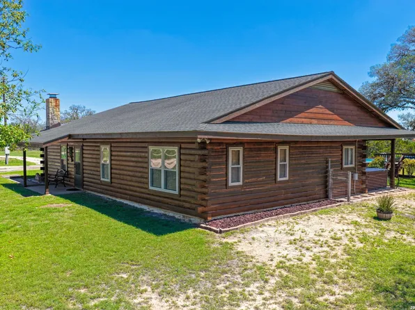715 Old Orchard, Bandera, TX 78003