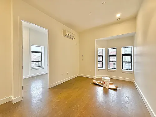 21 Monitor St #3E Photo 1