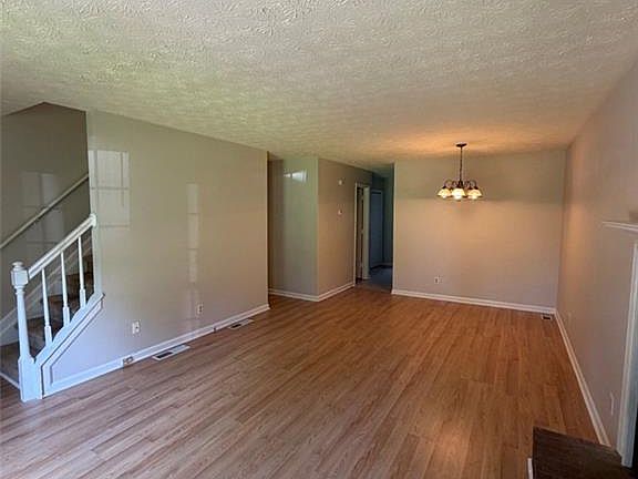 4th image of 1337 Sweet Pine Dr
