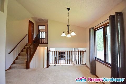 4th image of 3100 Sunset Lake Dr