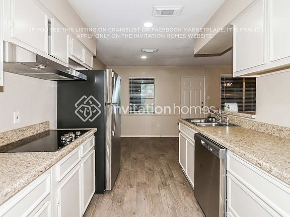 5th image of 745 Academy Ln
