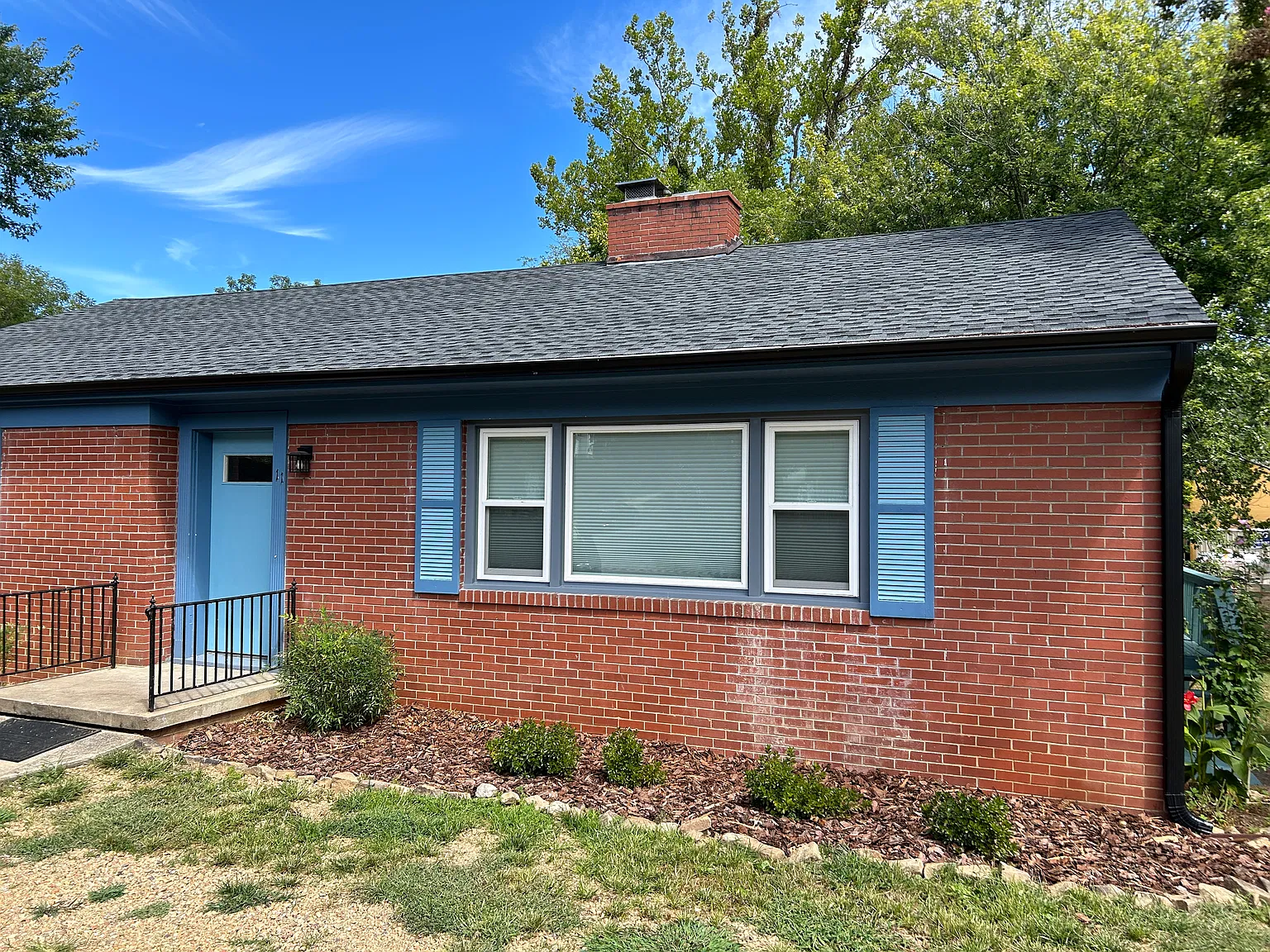 11 Mount Vernon Cir — Photo 2