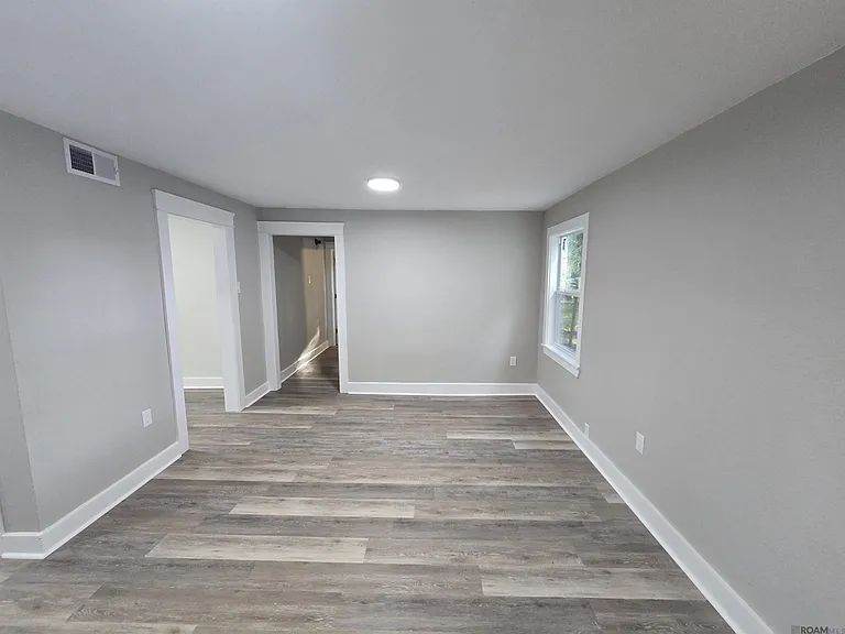 4927 Jean St — Photo 12