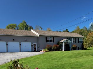 2015 Glenwood Ave, Hermon, ME 04401