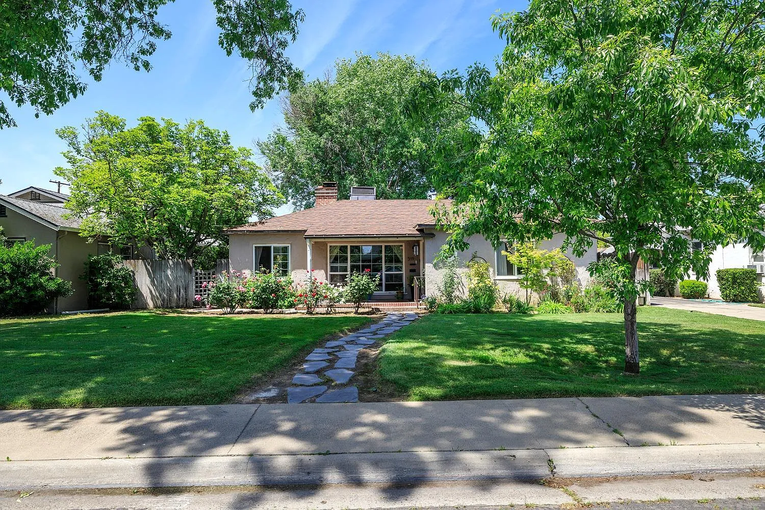 311 N Santa Ana Ave photo 1