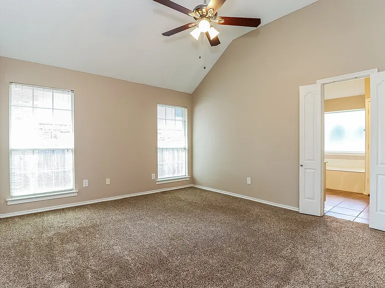 7728 Blossom Dr — Photo 9