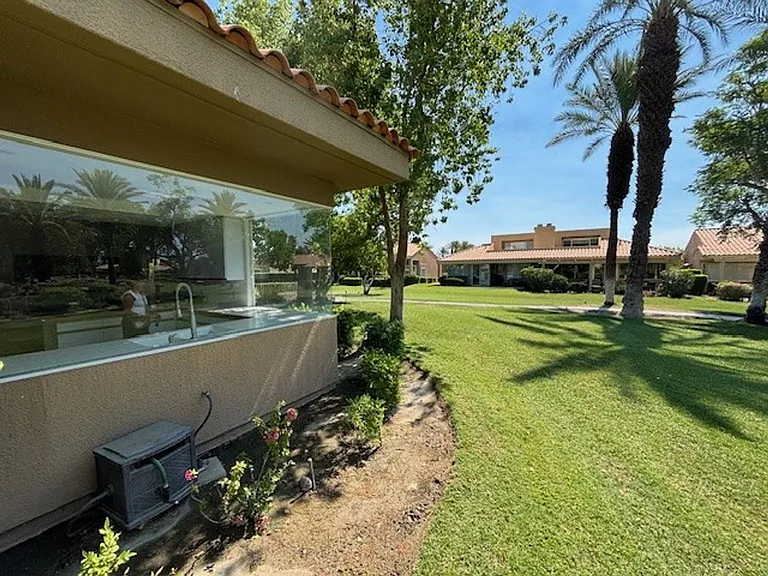 15 Pebble Beach Dr — Photo 10