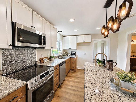 4th image of 200 Cable St