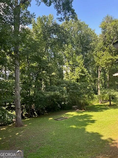 4 bed, 2.5 bath, 3846 sqft, $2,395 — Photo 2