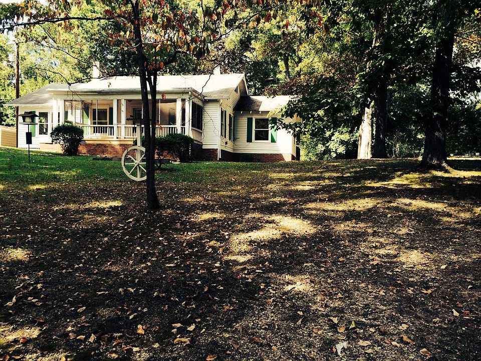 1st image of 3407 Delrose Dr