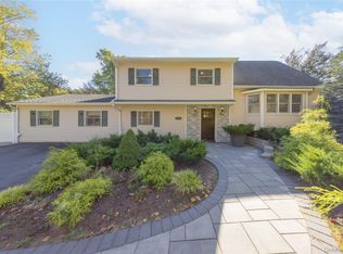 332 Fulle Dr, Valley Cottage, NY 10989