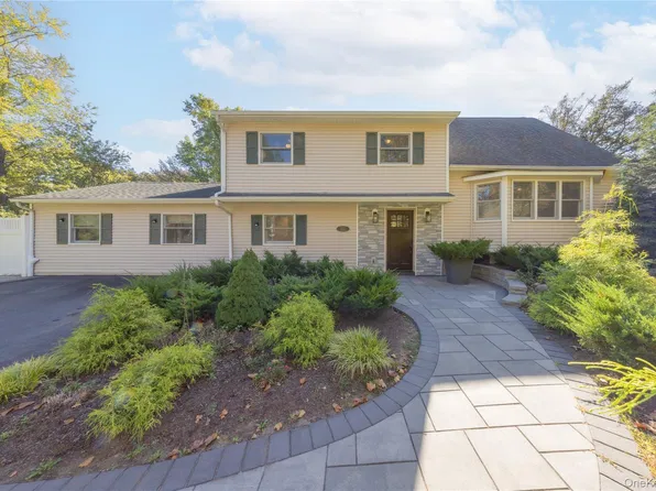 332 Fulle Drive, Valley Cottage, NY 10989