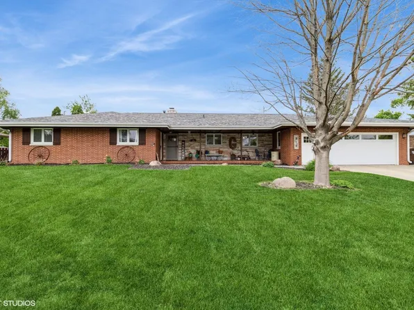 312 Sunset Ln, Marshalltown, IA 50158
