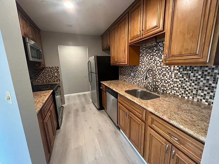 39470 Albany Cmn #G — Photo 2
