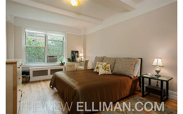 Sold by Douglas Elliman | media 17