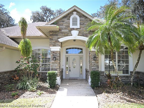 3rd image of 2737 Cheyenne Rd